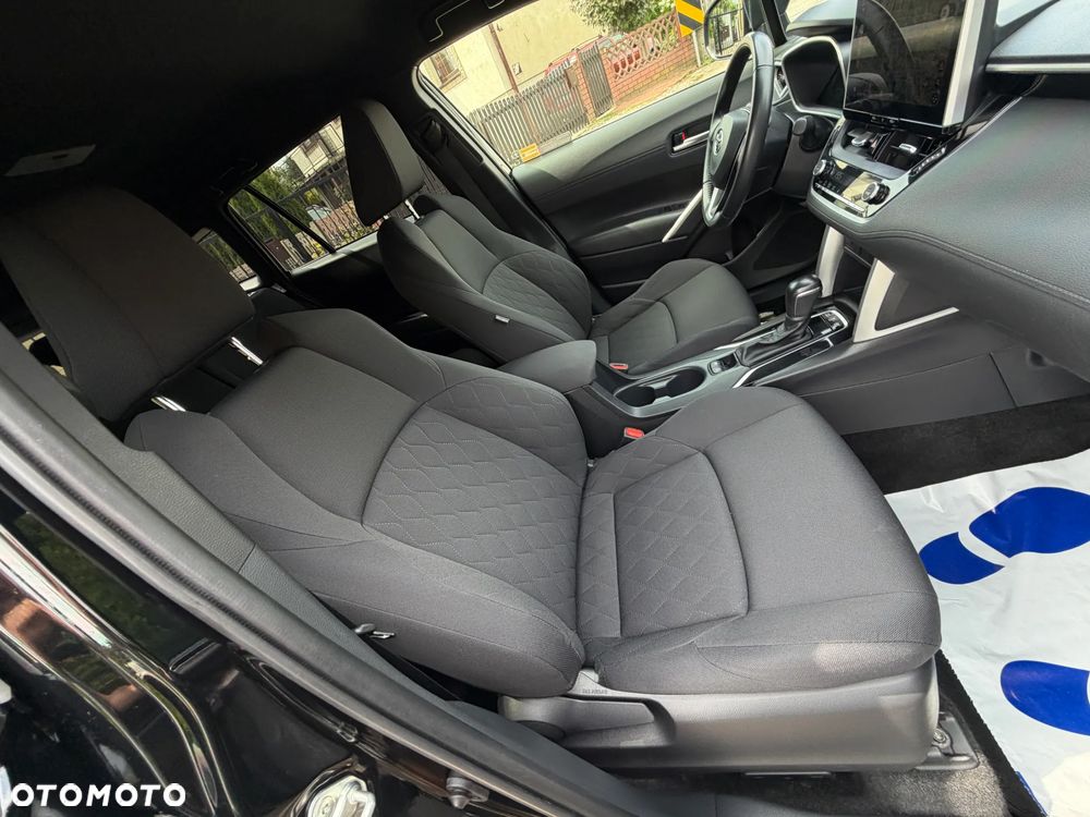 Toyota Corolla Cross 2.0 Hybrid Comfort - 14