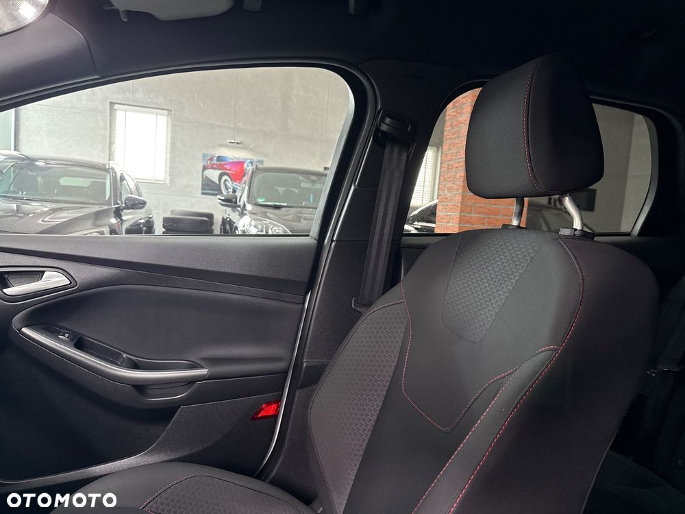 Ford Focus 1.0 EcoBoost ST-Line ASS - 30