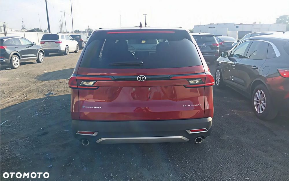 Toyota Grand Highlander - 7