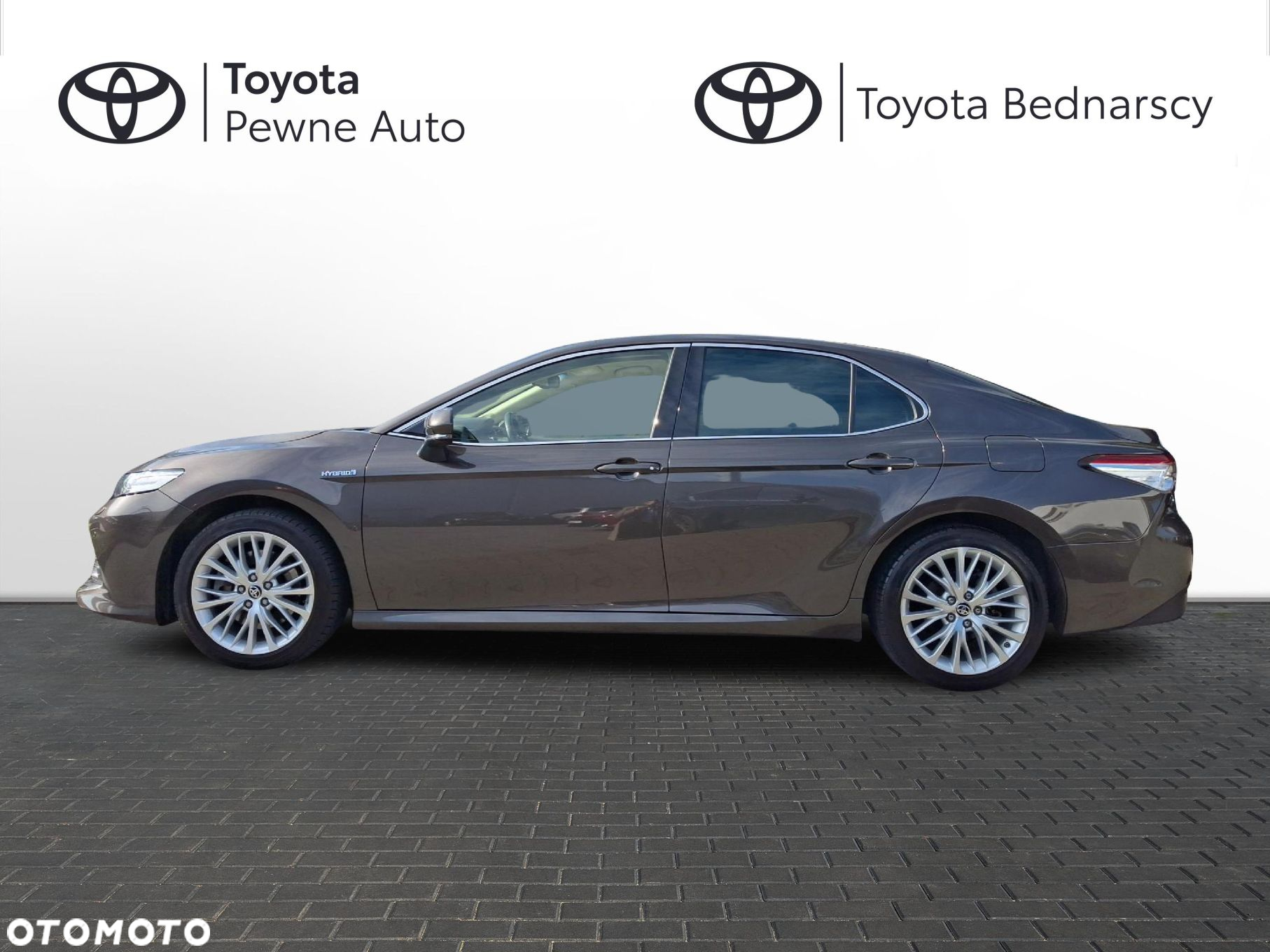 Toyota Camry - 2