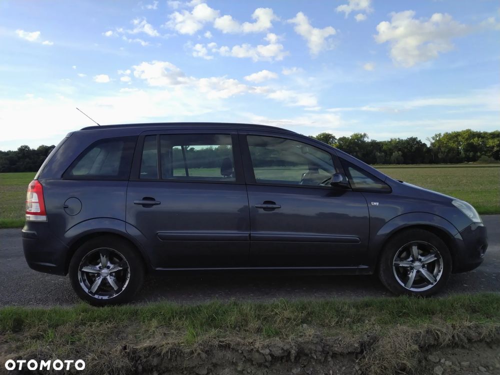 Opel Zafira 1.8 - 3