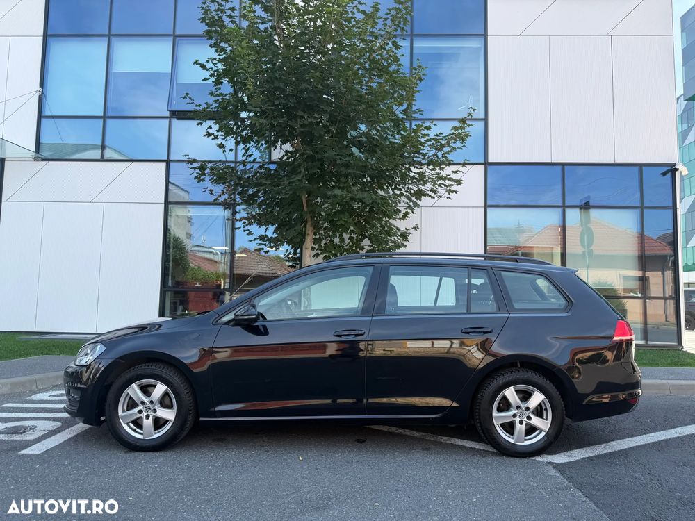 Volkswagen Golf 1.6 TDI DPF Comfortline - 12
