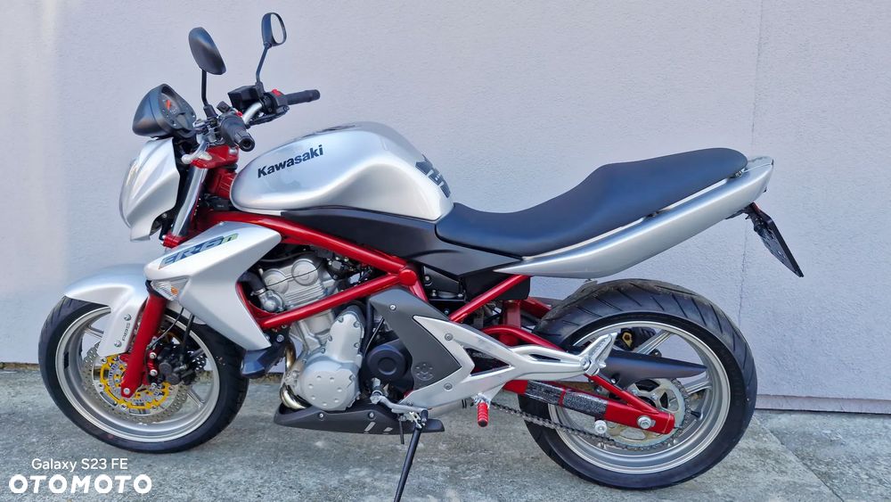 Kawasaki ER - 26