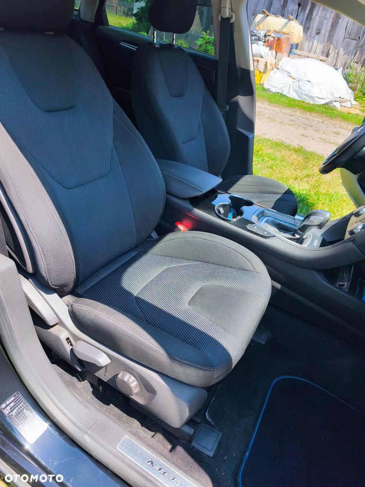 Ford Mondeo 2.0 TDCi Titanium PowerShift - 17