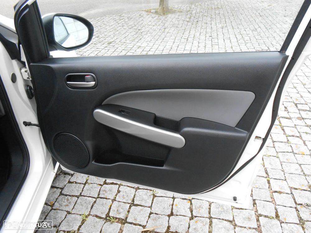 Mazda 2 1.3 MZR Comfort - 26