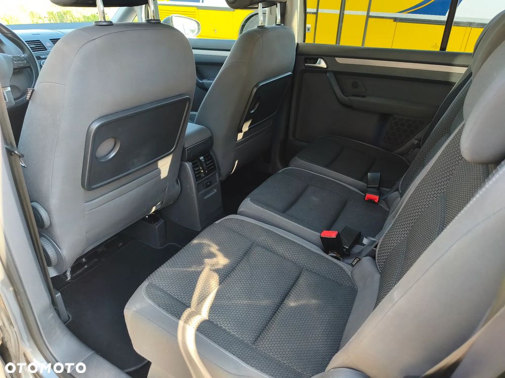 Volkswagen Touran 1.4 TSI Life - 30