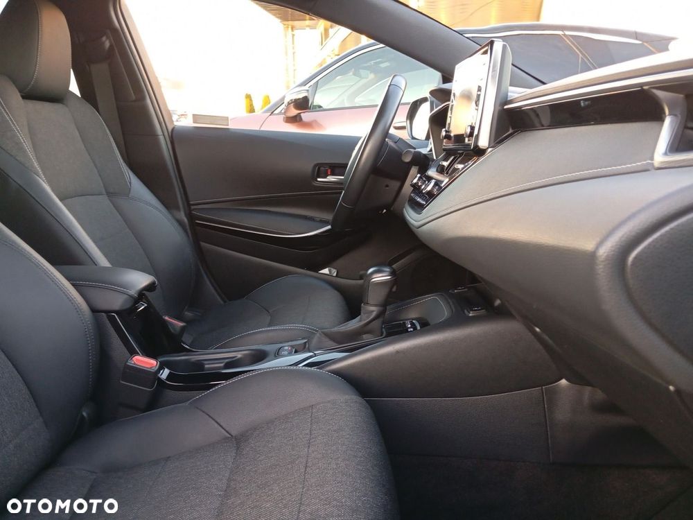 Toyota Corolla 1.8 Hybrid Comfort - 13