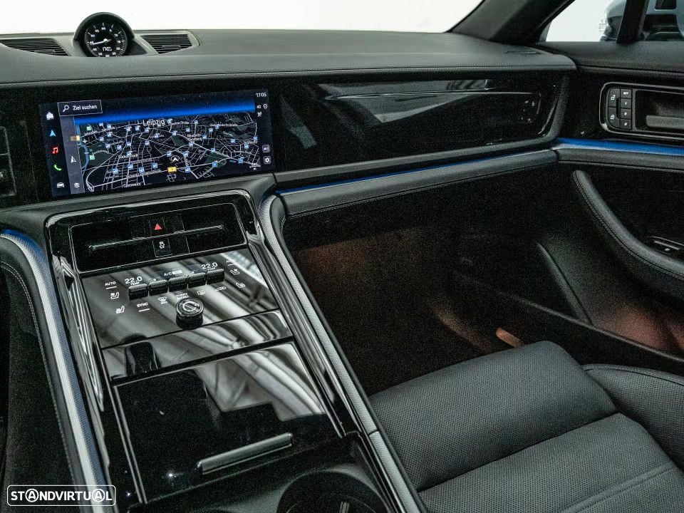 Porsche Panamera 4 E-Hybrid - 17