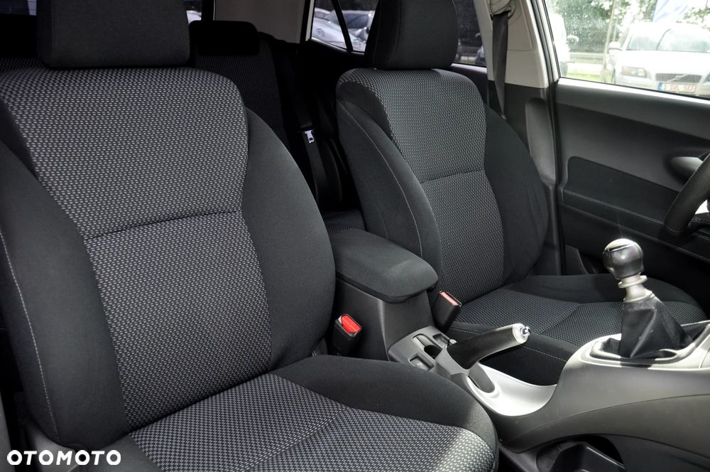 Toyota Auris 1.6 Edition - 36