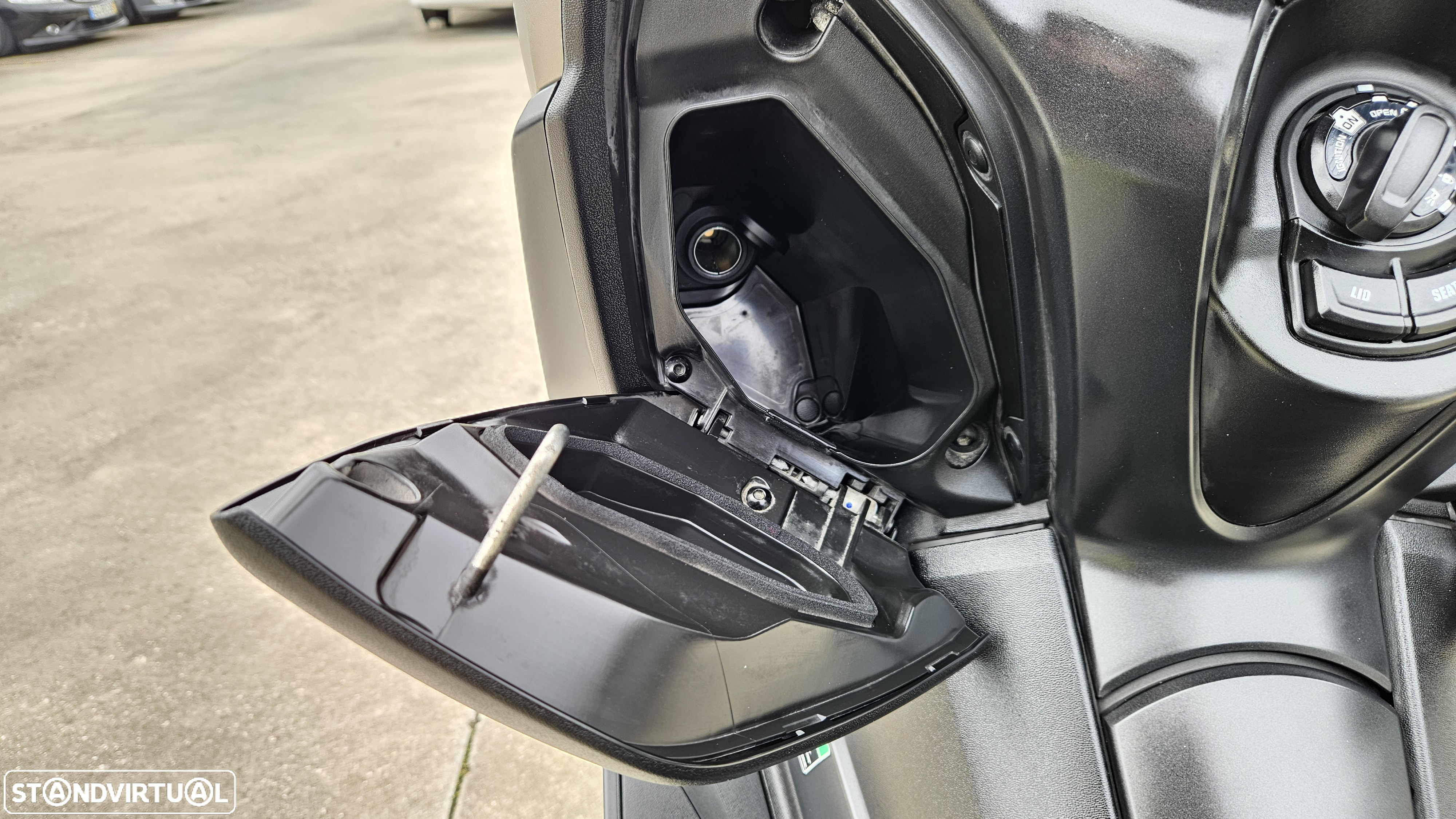 Yamaha X-Max - 22