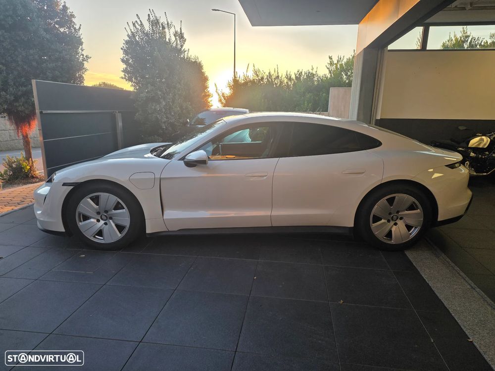 Porsche Taycan Bateria Performance Plus - 23