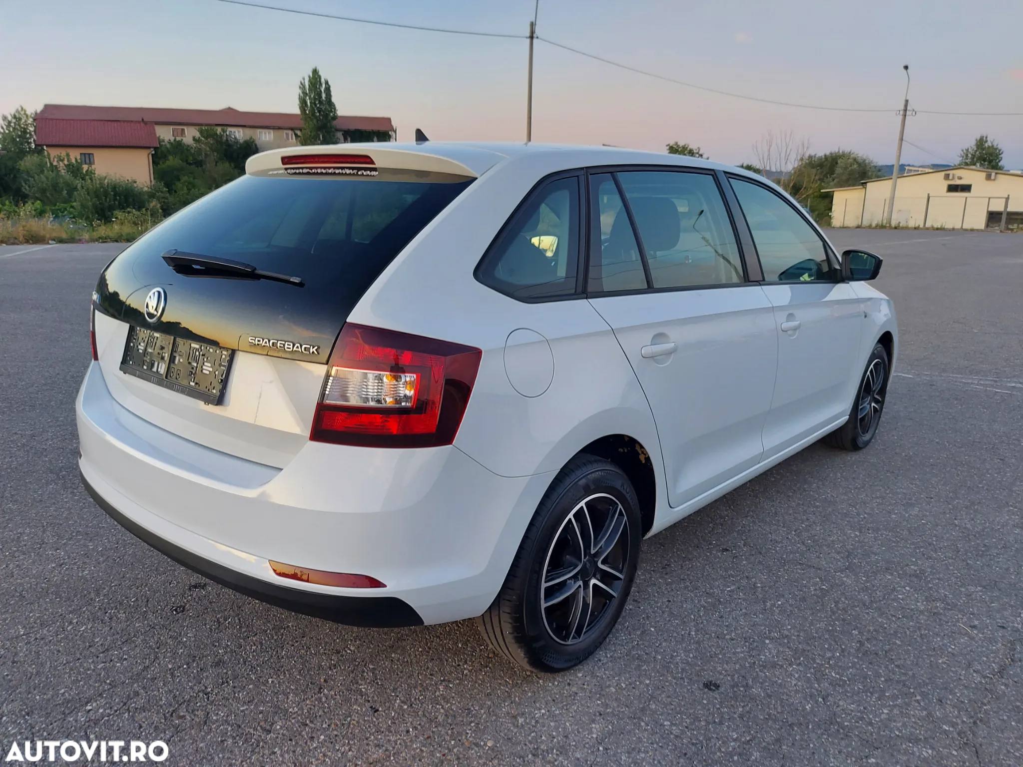 Skoda RAPID - 4