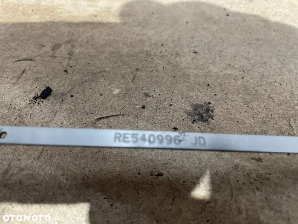 John Deere - bagnet miarka oleju RE540996 - 2