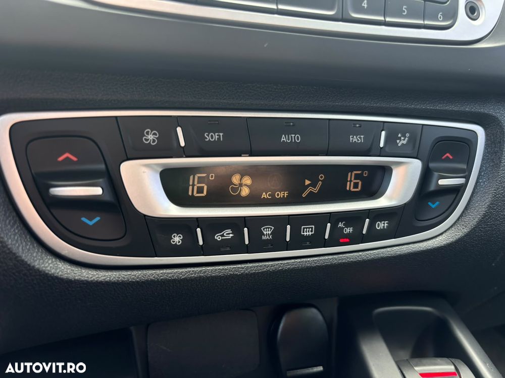 Renault Scenic - 24