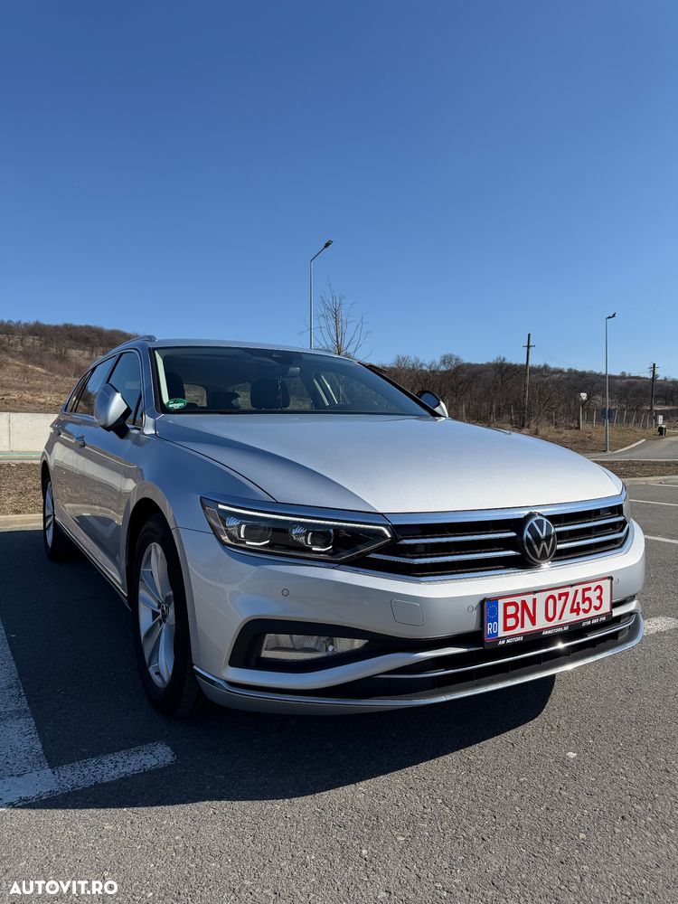 Volkswagen Passat 2.0 TDI SCR DSG Elegance - 1