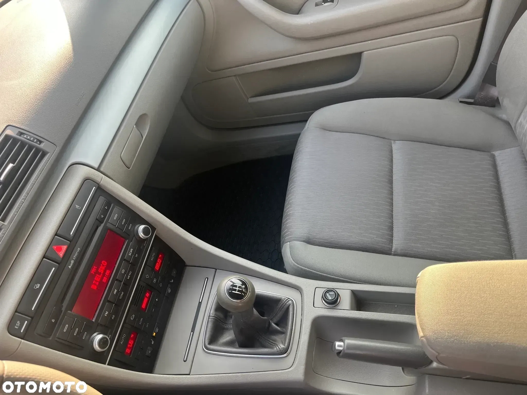 Audi A4 Avant 1.6 - 10