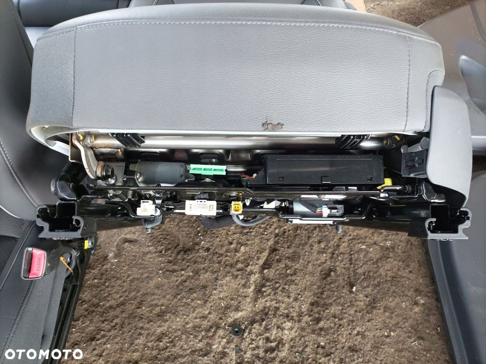 HYUNDAI IONIQ IV 4 LIFT FOTELE KANAPA GRZANE BOCZKI SKORA - 5