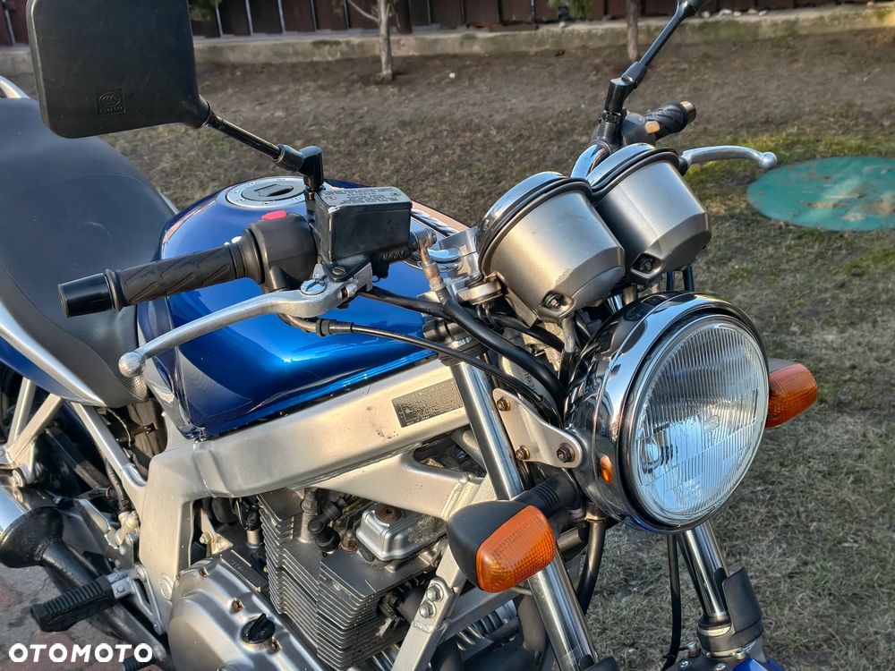 Suzuki GS - 10