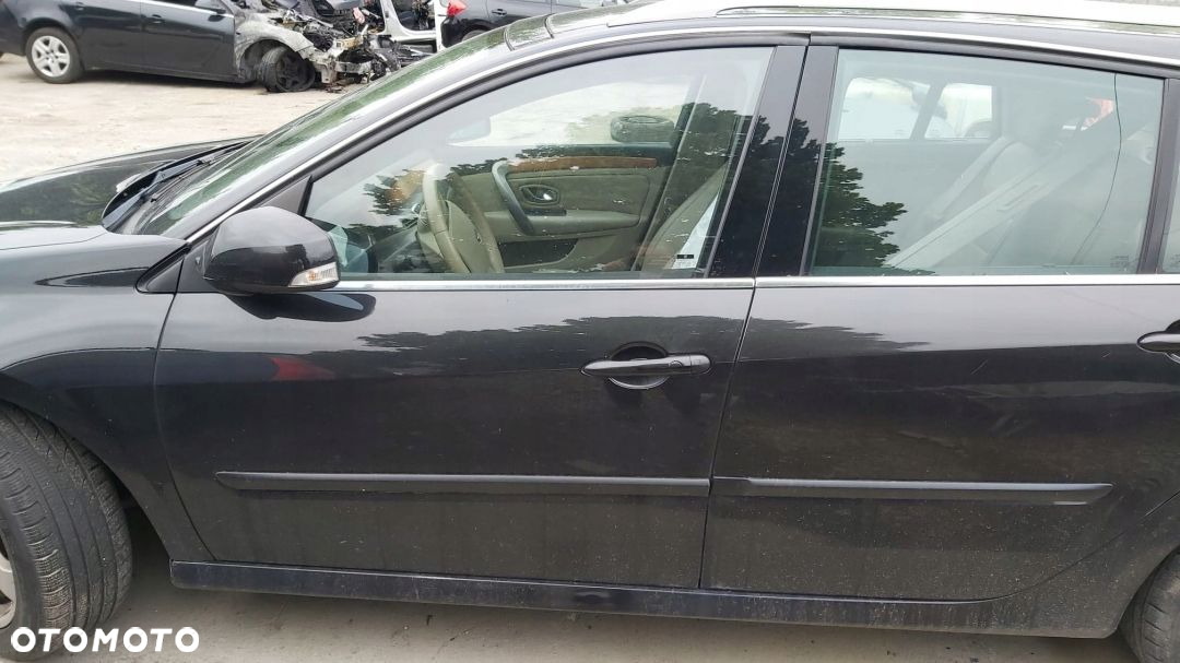 RENAULT LAGUNA III 2,0 DCI ROZRUSZNIK - 10