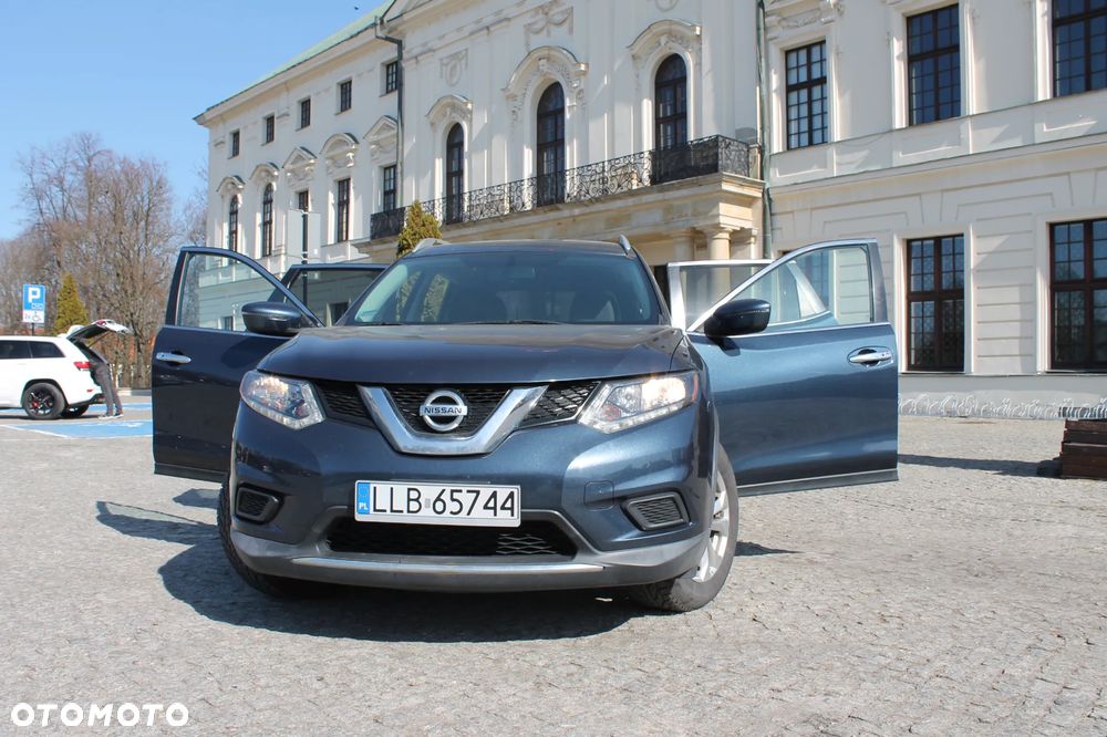 Nissan Rogue - 1