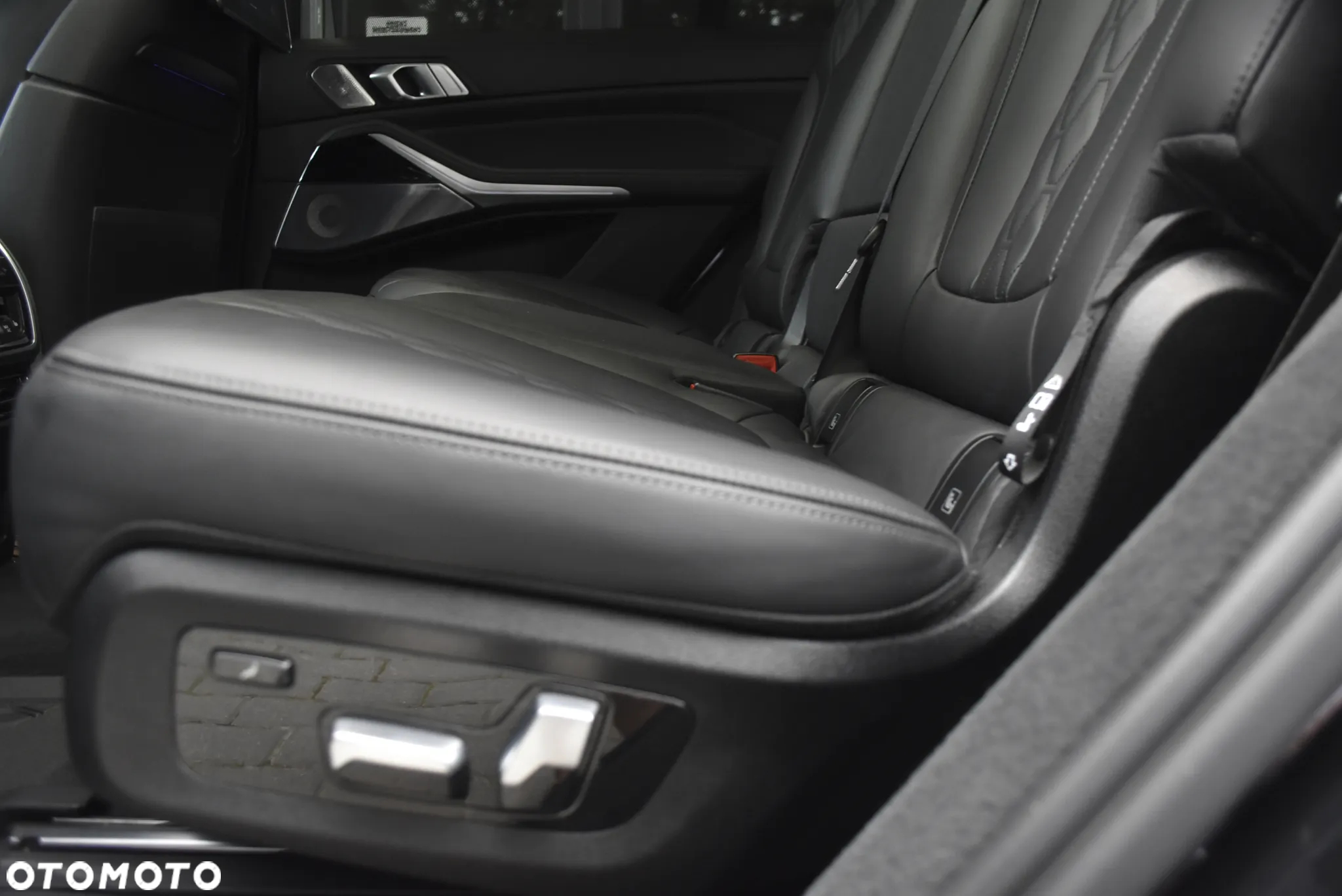 BMW X7 M50i sport - 18