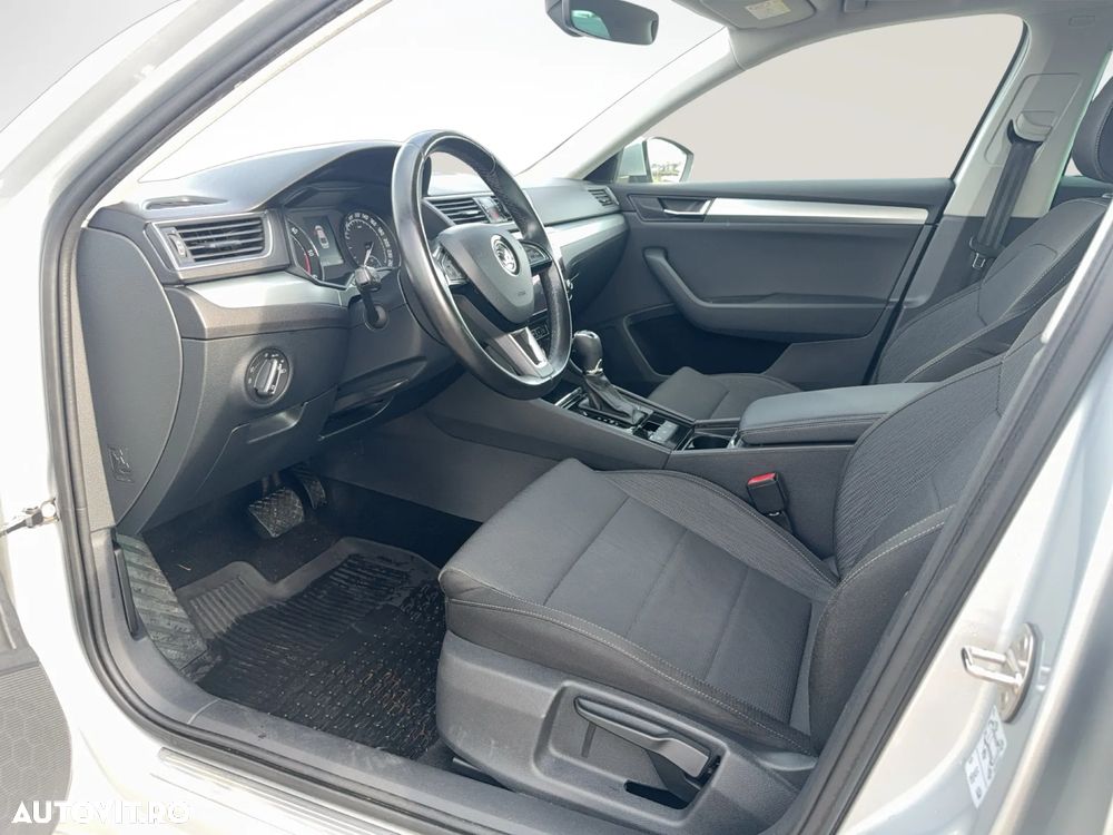 Skoda Superb 2.0 TDI DSG Ambition - 9