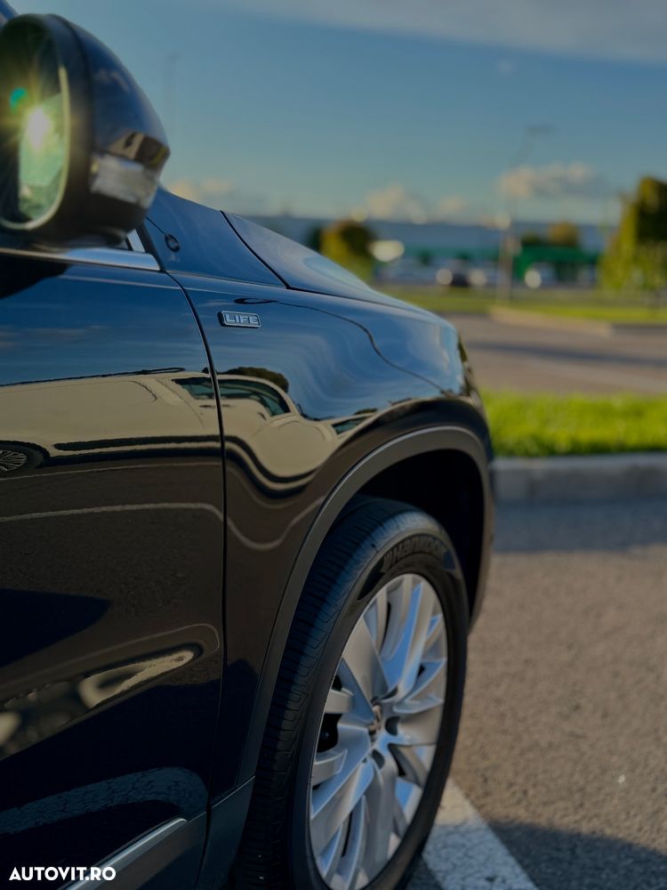 Volkswagen Tiguan - 5