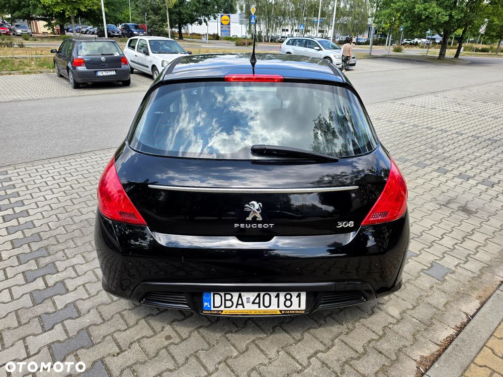 Peugeot 308 - 10