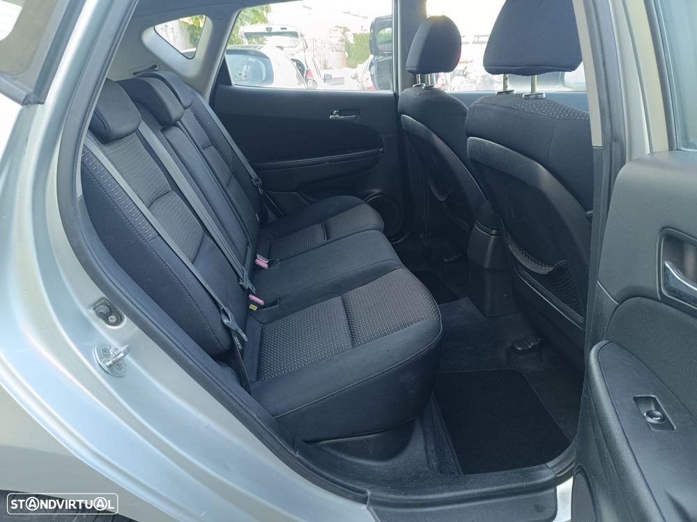 Hyundai i30 1.6 CRDI Classic - 9
