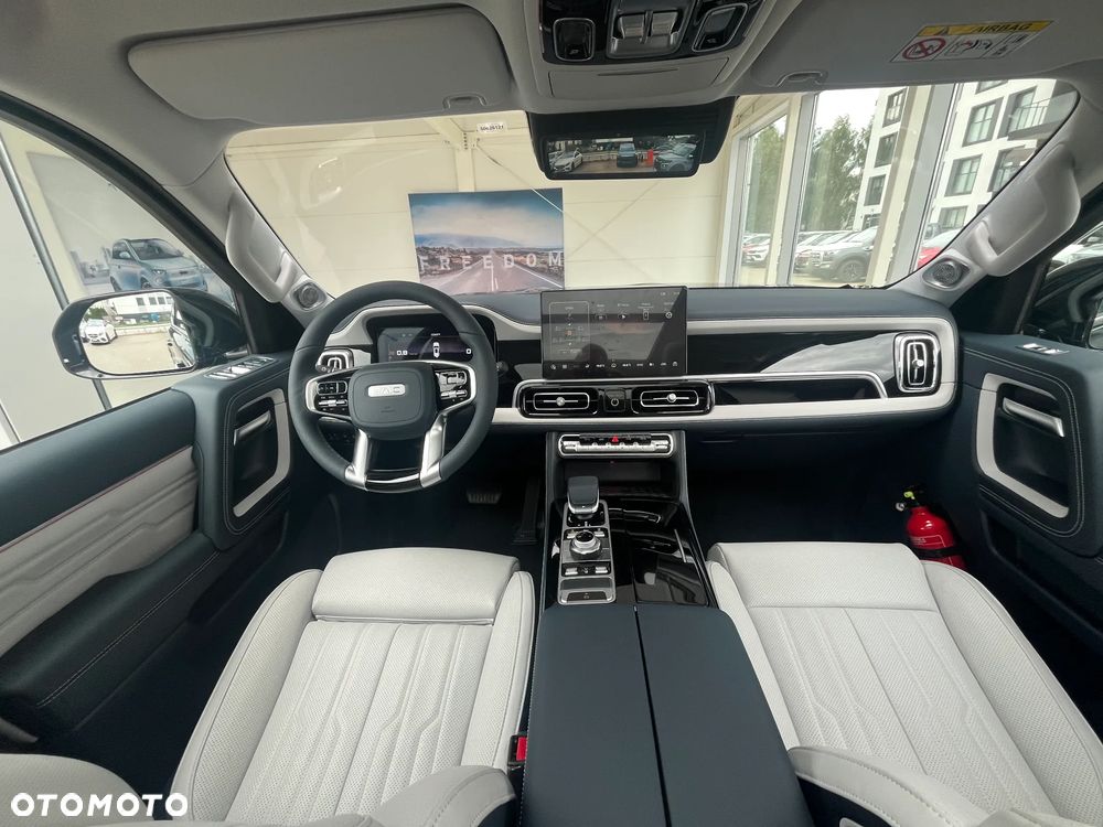BAIC BJ60 2.0 mHEV Flagship 4x4 - 12