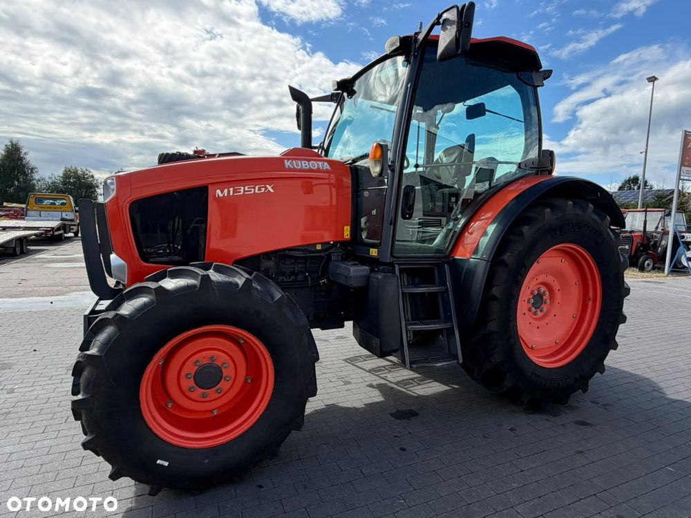 Kubota M135GX - 4