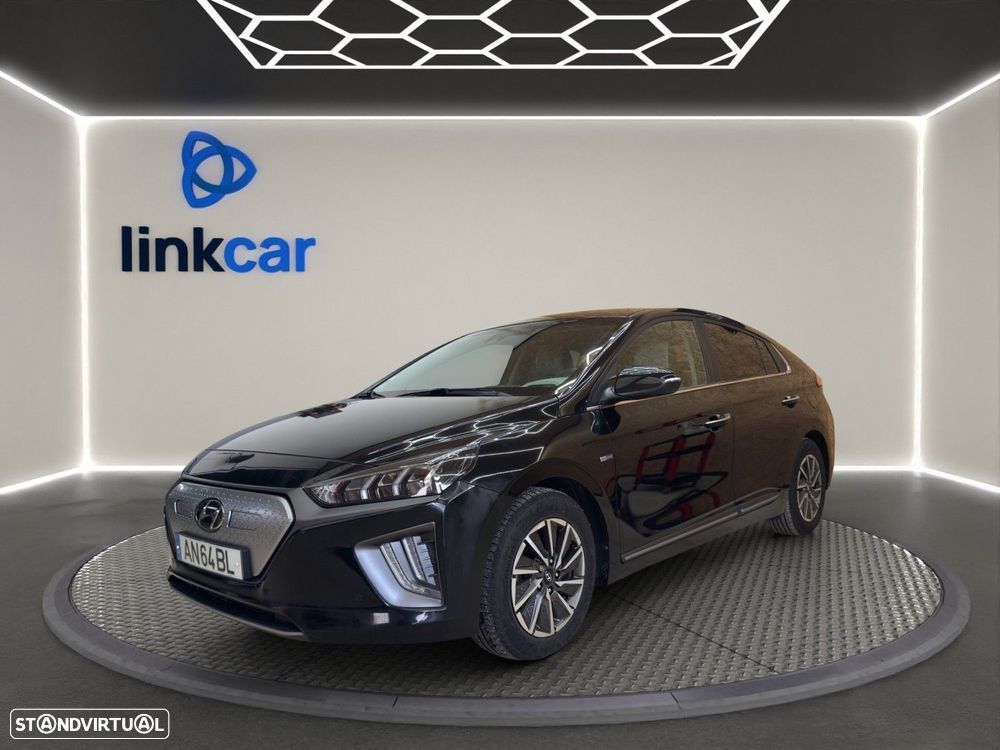 Hyundai Ioniq - 3