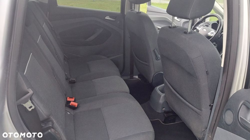 Ford C-MAX - 12