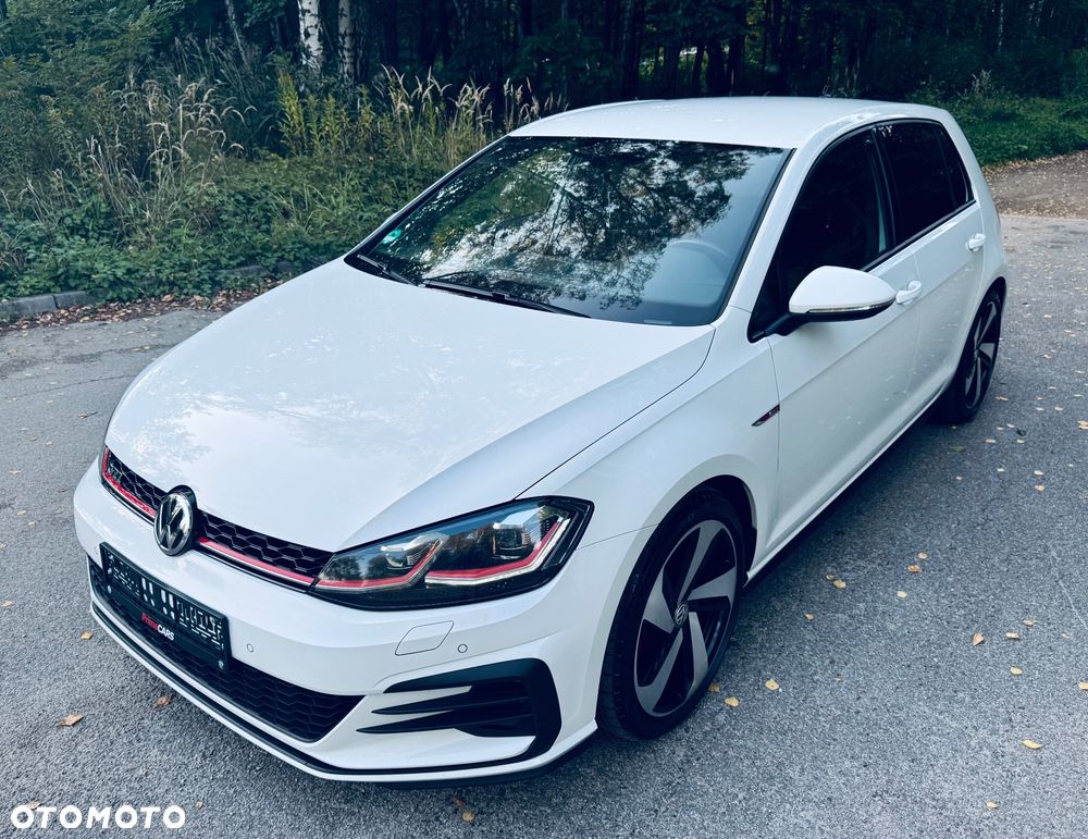 Volkswagen Golf GTI (BlueMotion Technology) - 1