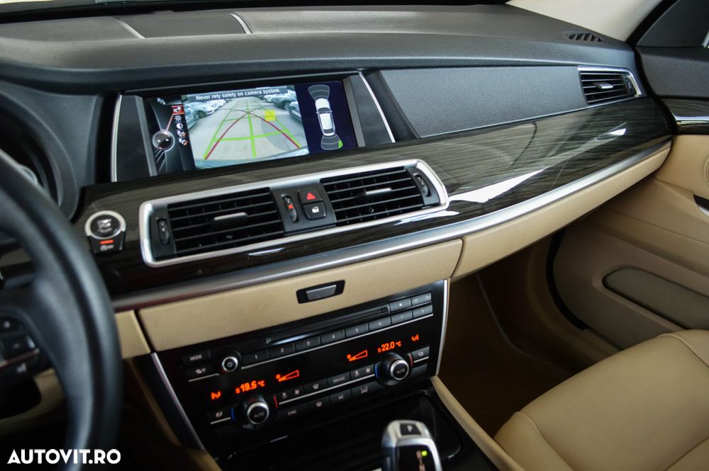 BMW Seria 5 520d Gran Turismo Aut. Luxury Line - 7