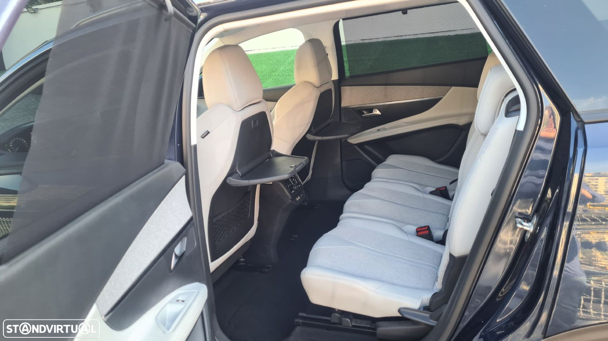 Peugeot 5008 1.5 BlueHDi Allure EAT8 - 48