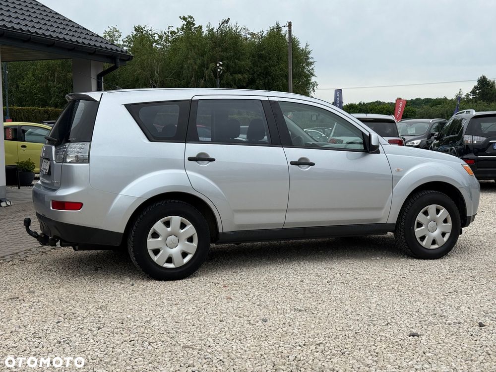 Mitsubishi Outlander 2.0 DID Intense + - 15