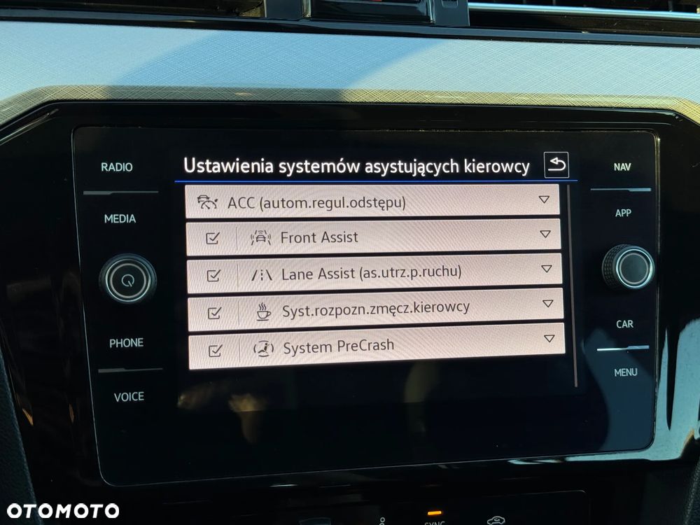Volkswagen Passat 2.0 TSI Business DSG - 19