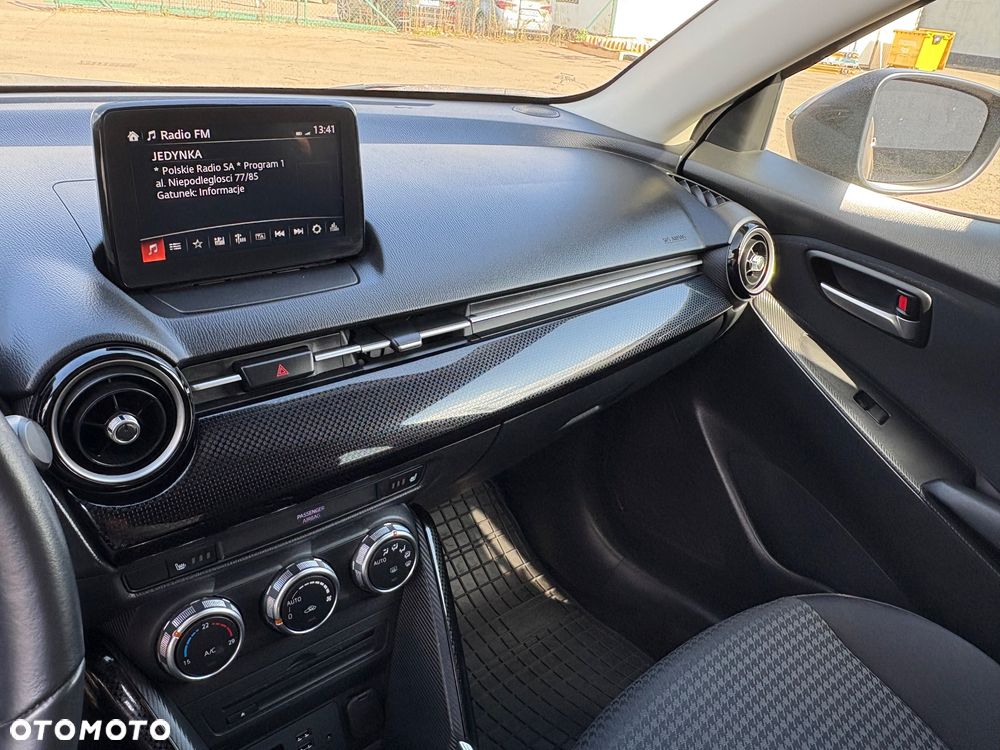 Mazda 2 - 16