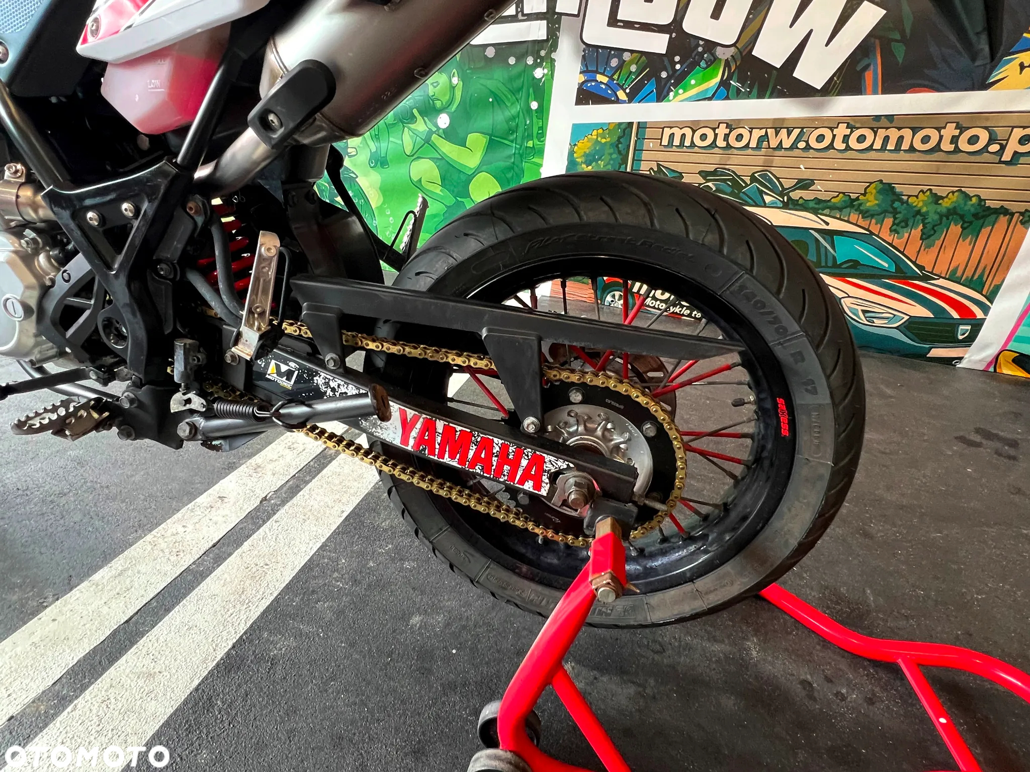 Yamaha WR - 28