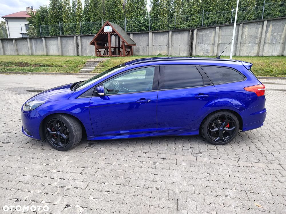 Ford Focus 2.0 EcoBoost ST mit Leder-Sport-Paket - 9