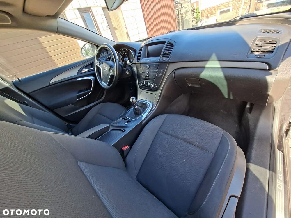 Opel Insignia 2.0 CDTI - 8