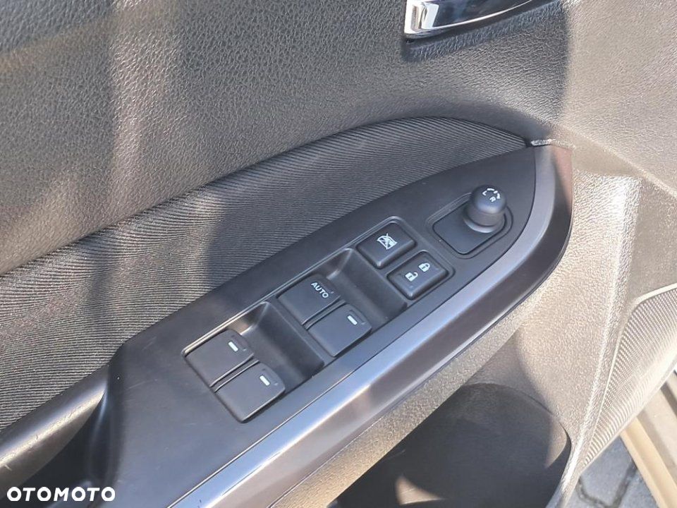 Suzuki Vitara - 19