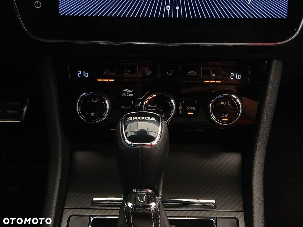 Skoda Superb 2.0 TDI SCR Sportline DSG - 24