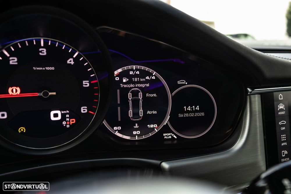 Porsche Panamera 4 S - 50