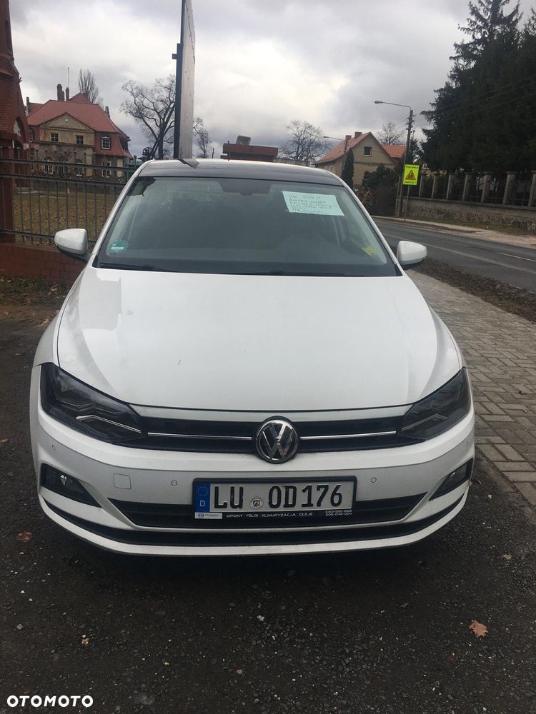 Volkswagen Polo - 1