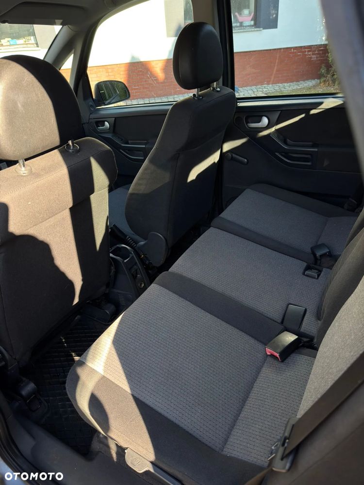 Opel Meriva - 9