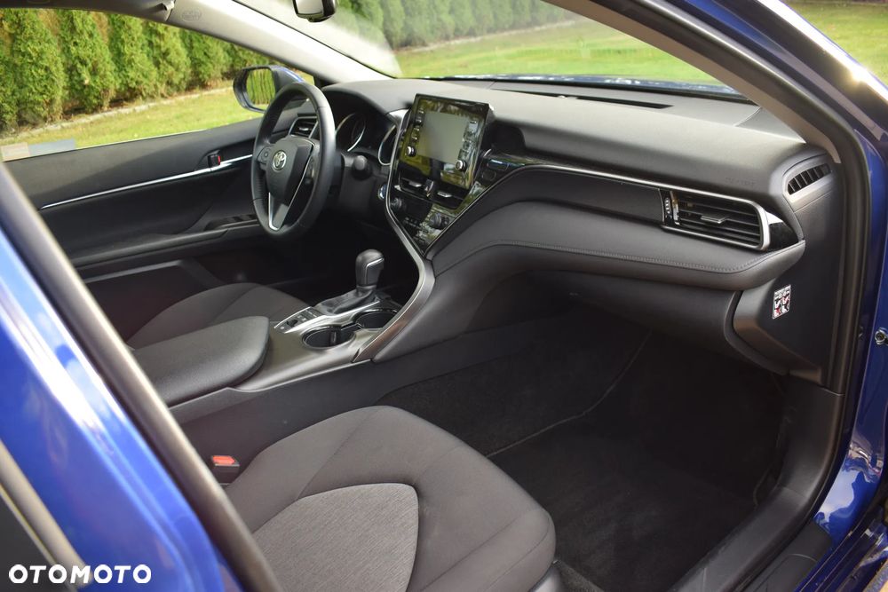 Toyota Camry 2.5 Hybrid Comfort CVT - 11