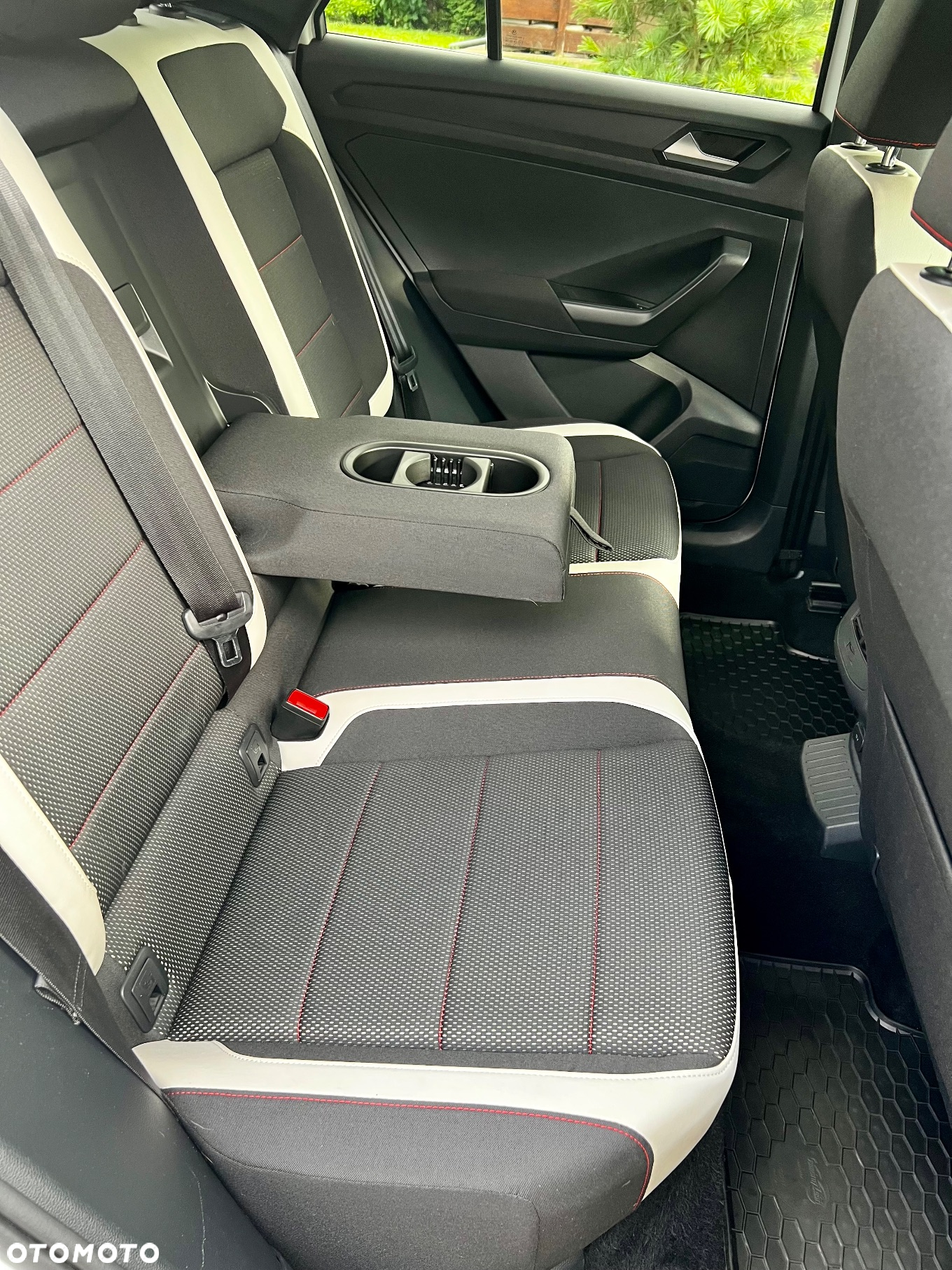 Volkswagen T-Roc 1.5 TSI ACT Premium DSG - 9