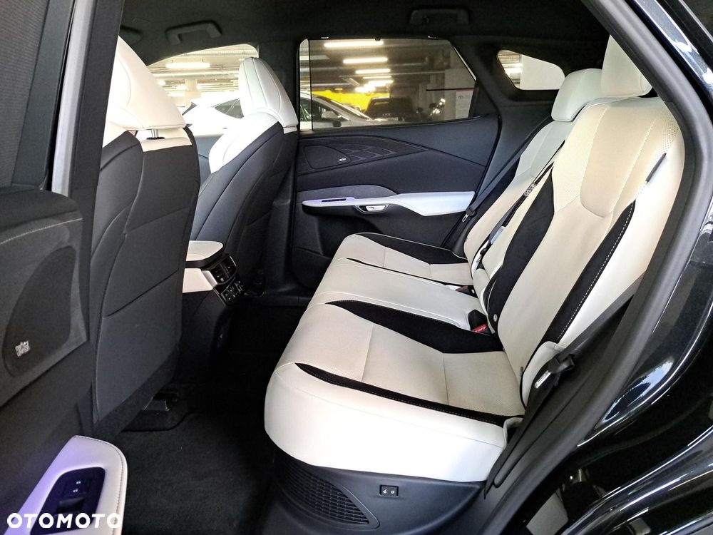 Lexus RX - 11
